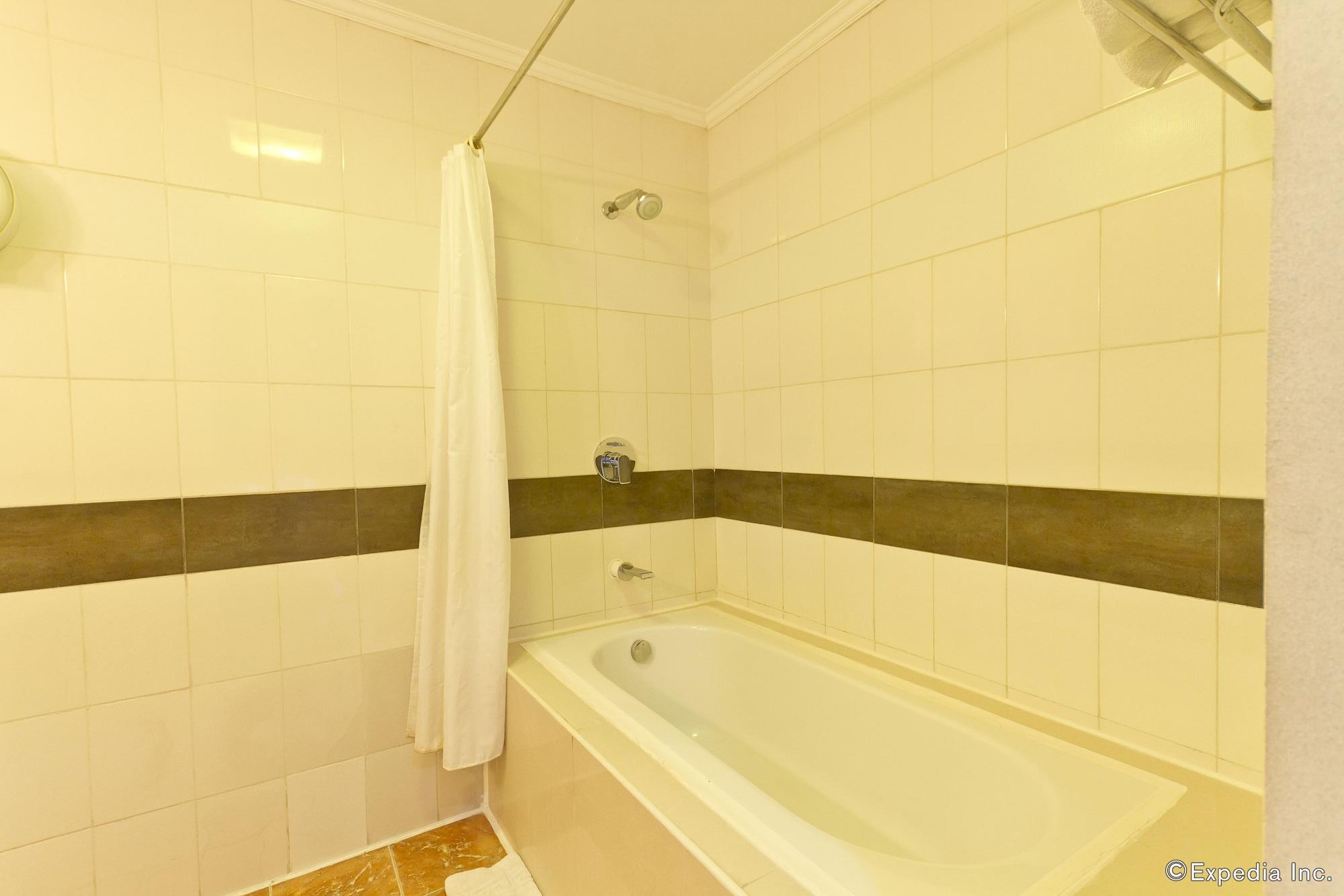 Dulcinea Hotel And Suites Đảo Mactan Ngoại thất bức ảnh