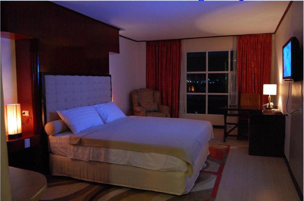 Dulcinea Hotel And Suites Đảo Mactan Ngoại thất bức ảnh