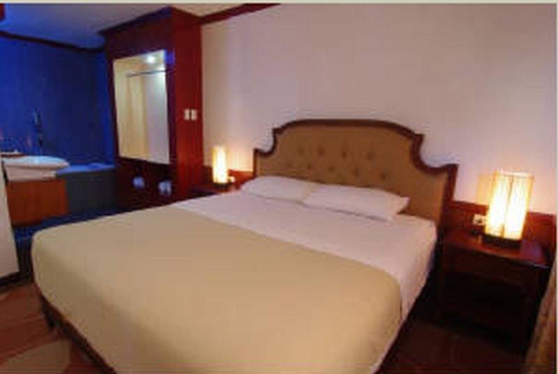Dulcinea Hotel And Suites Đảo Mactan Ngoại thất bức ảnh