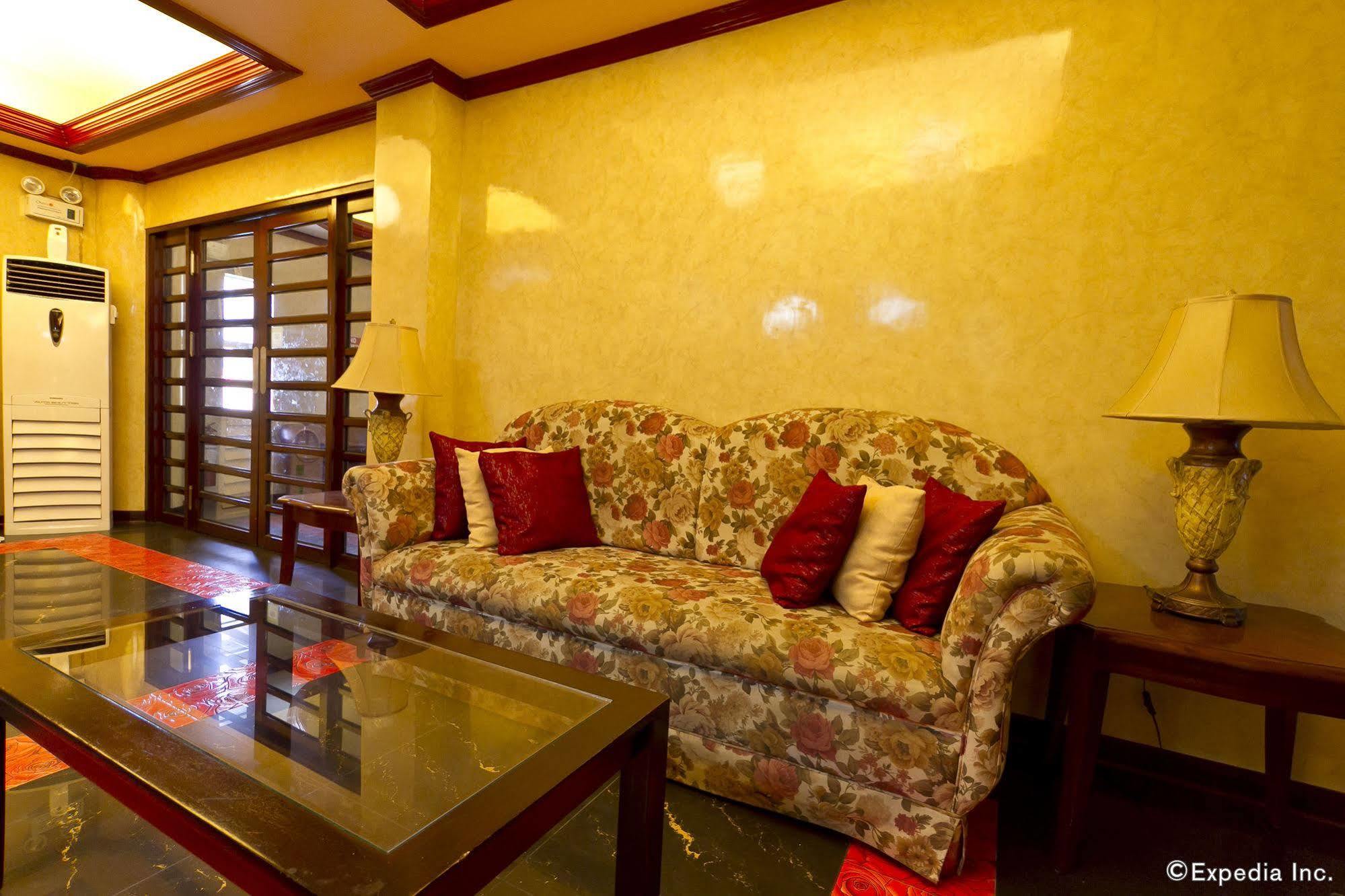 Dulcinea Hotel And Suites Đảo Mactan Ngoại thất bức ảnh