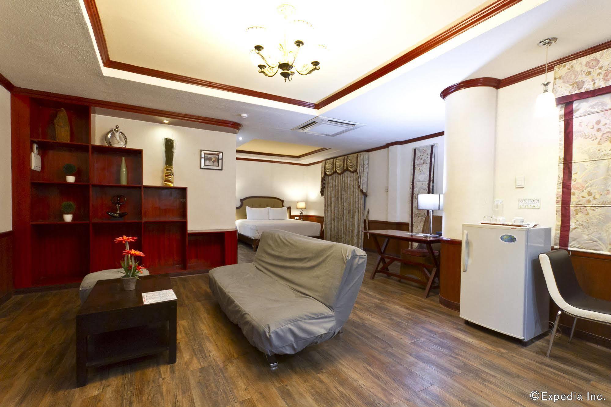 Dulcinea Hotel And Suites Đảo Mactan Ngoại thất bức ảnh